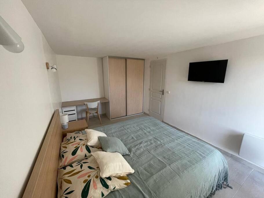 Appartement neuf avec jacuzzi privatif et piscine photo 3