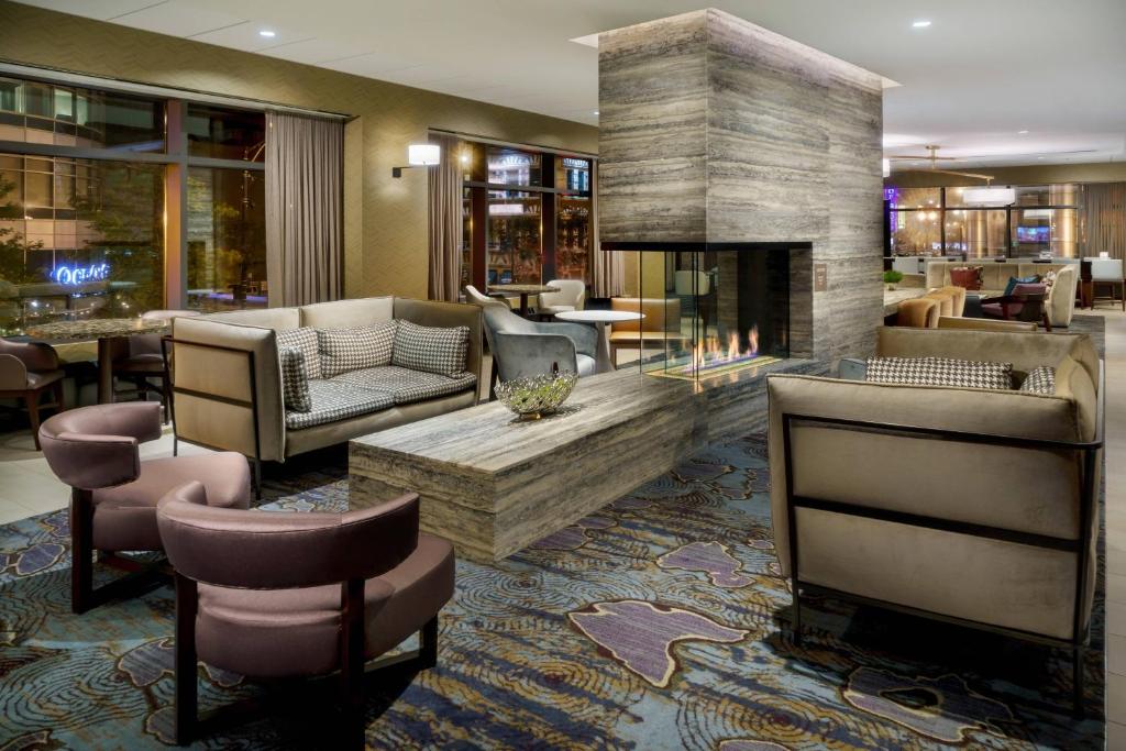 Residence Inn by Marriott Chicago Downtown / River North image
