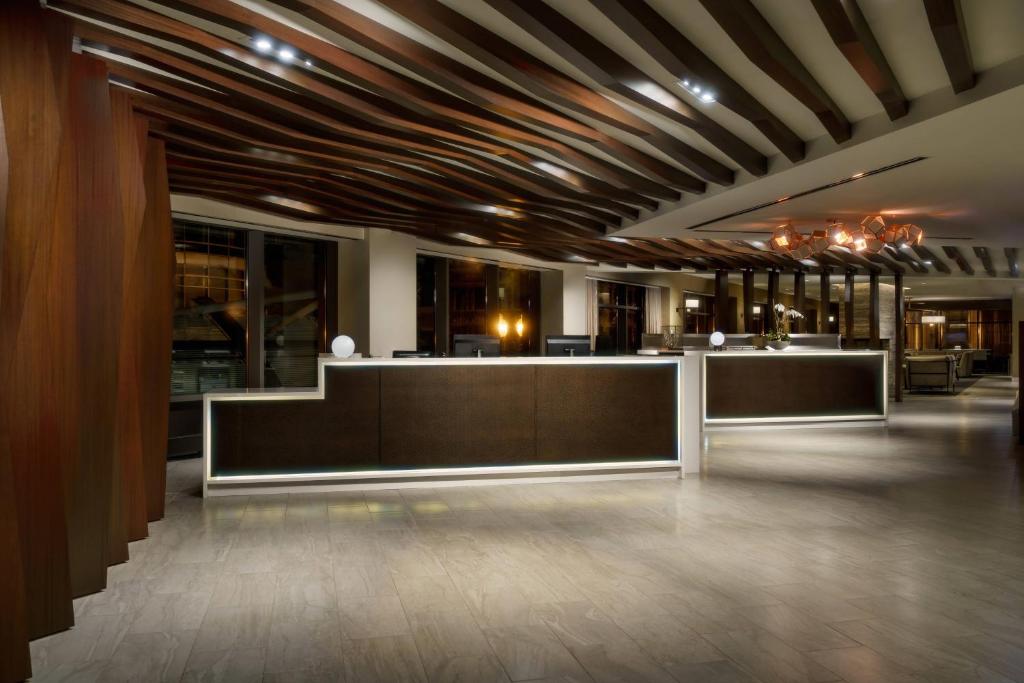 Residence Inn by Marriott Chicago Downtown/River North photo 4
