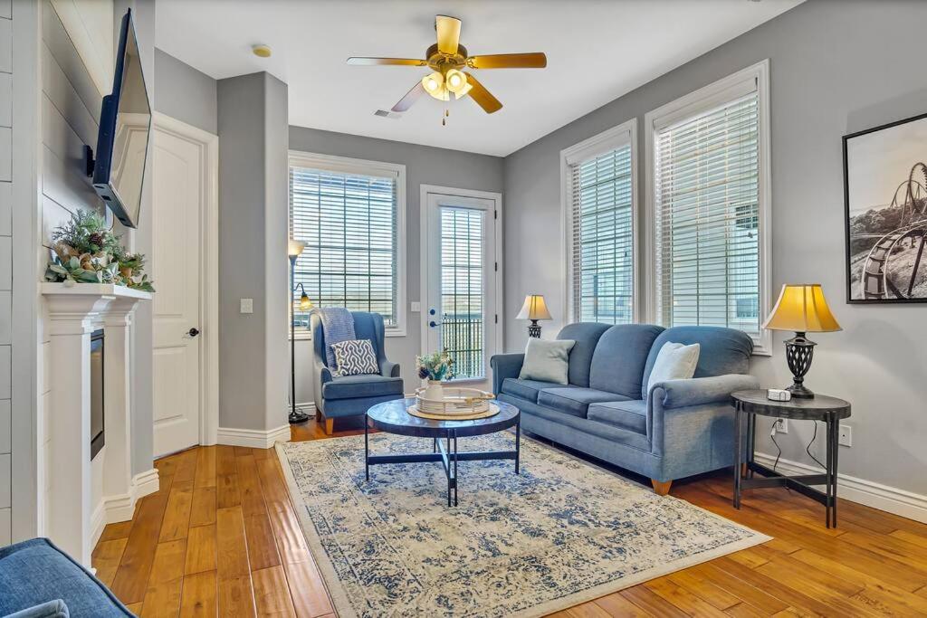 WALK IN Two bed Lakeview at Indian Point image