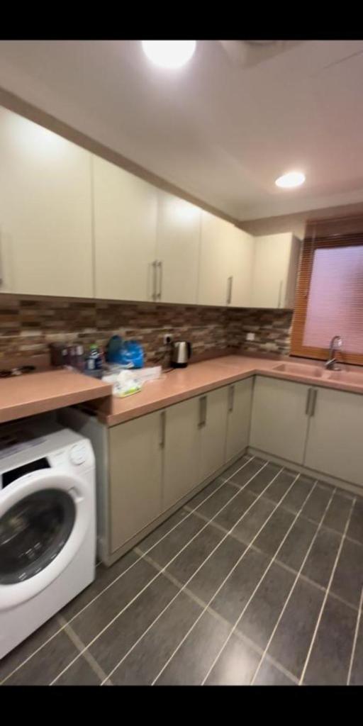 Stunning 4 bedroom apartment near haram photo 3
