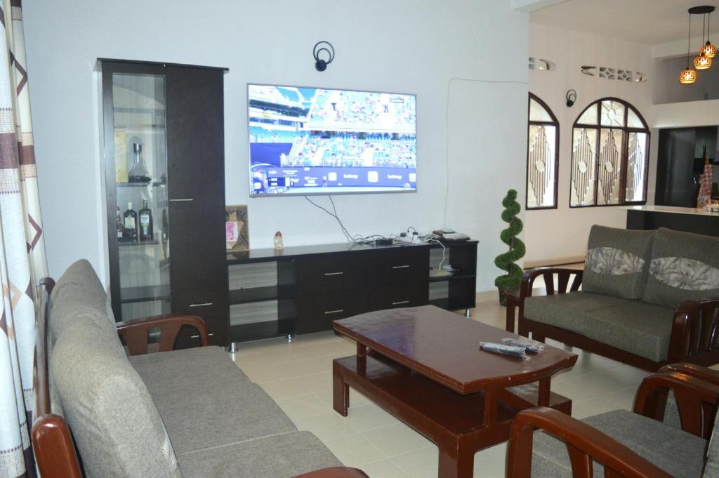 Bujumbura Sweet Home - Maison bien équipée avec voiture gratuite