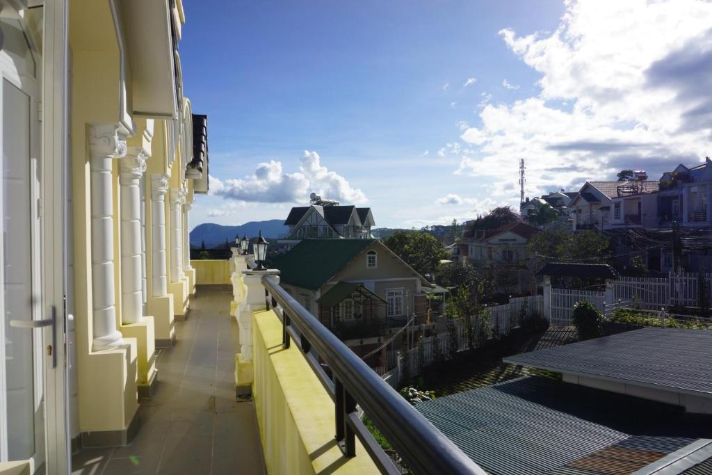 ADALY Hotel & Apartment Dalat photo 3