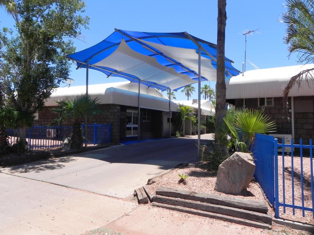 Bluestone Motor Inn photo 2