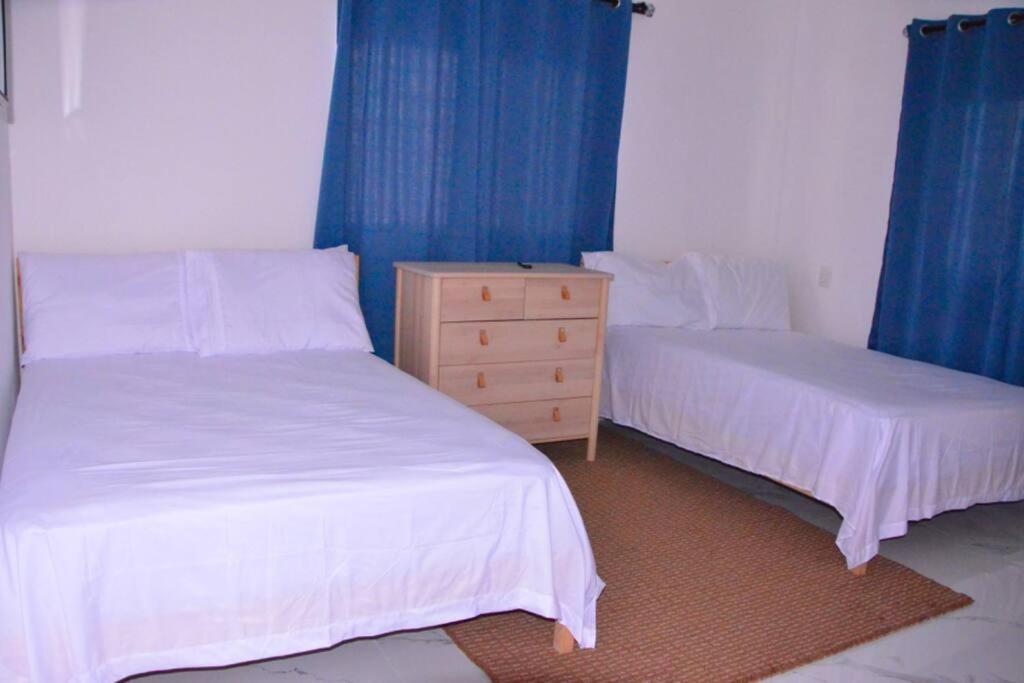 Villa Caleta Pool & Heated Jacuzzi photo 3