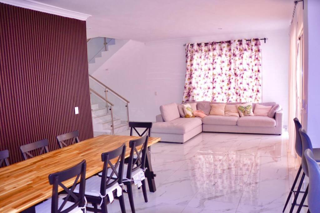 Villa Caleta Pool & Heated Jacuzzi photo 4