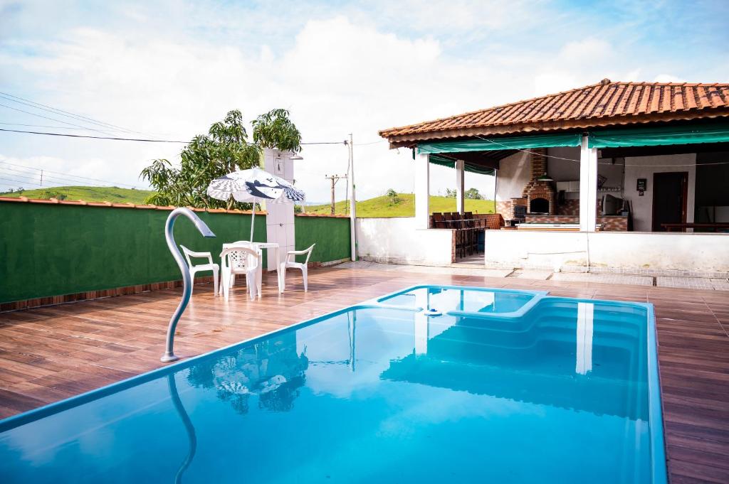 Casa familiar com piscina Penedo RJ photo 2