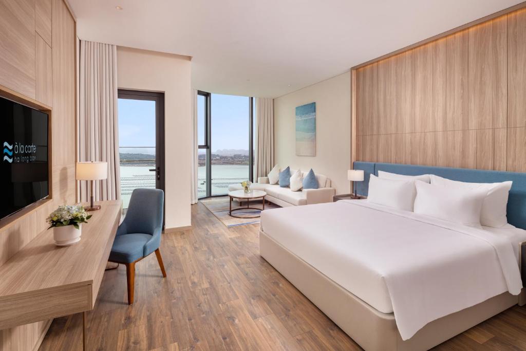 A La Carte Ha Long Bay Hotel