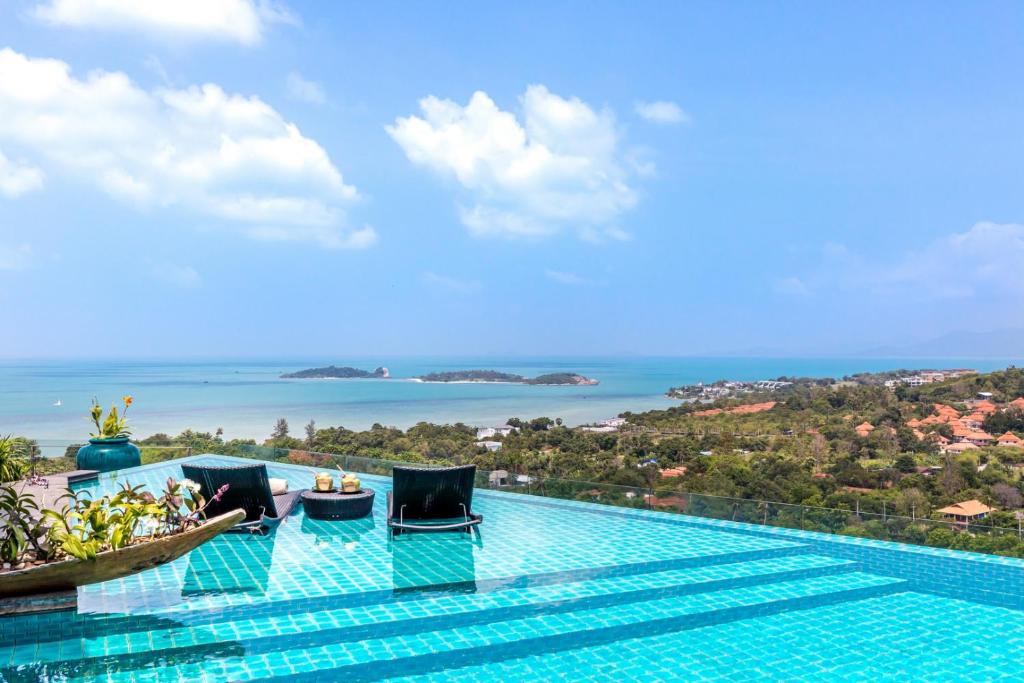 Villa Skyfall - Spectacular 8 Bedroom Villa with Private Cinema photo 2