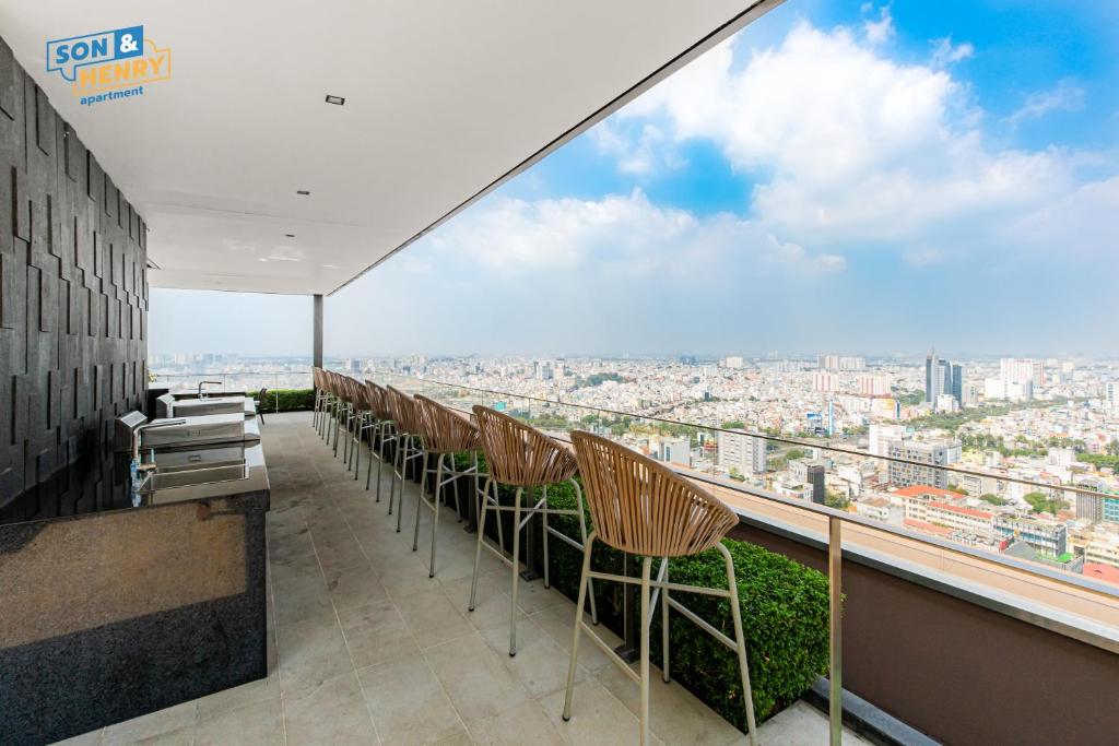 Son&Henry The MarQ Luxury