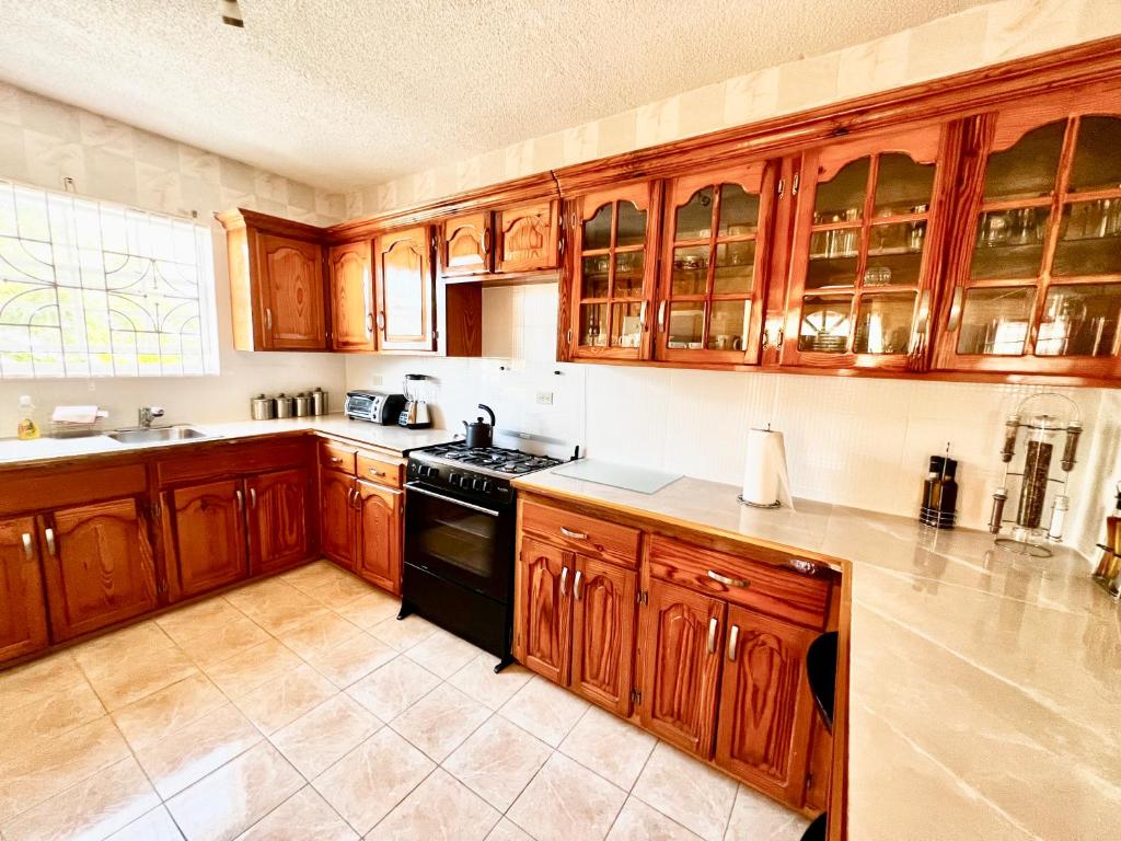 2 Bed Apartment at the Hideaway photo 3