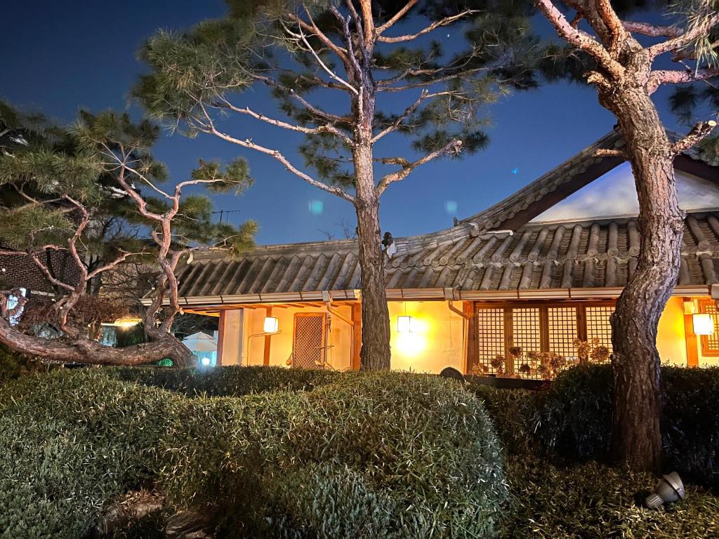 Sungsim Hanok Guesthouse photo 1