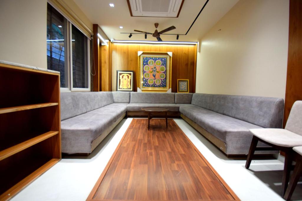 The Sky Imperial Hotel Sugam - 10 Meters from Shrinathji Temple photo 1