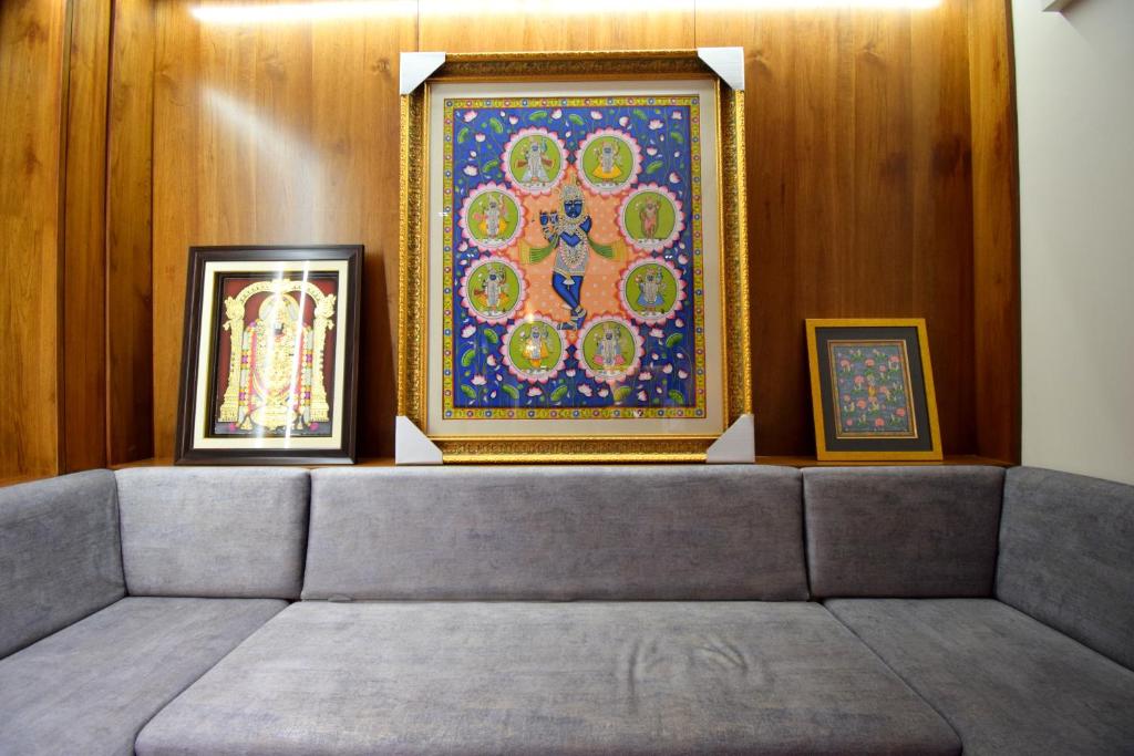 The Sky Imperial Hotel Sugam - 10 Meters from Shrinathji Temple photo 2