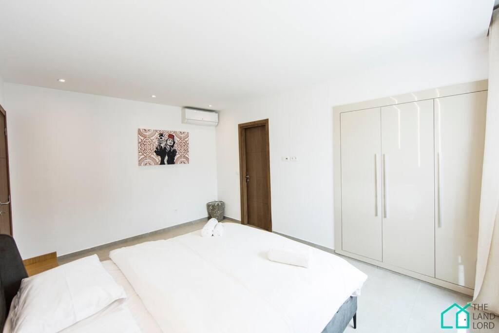 Sunset 204 Luxury 2bds with Gym photo 1