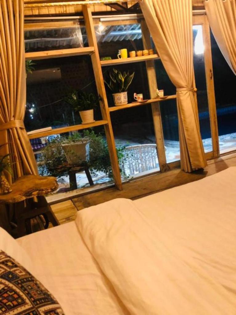 Queen's Homestay Ba Vì - Venue Travel