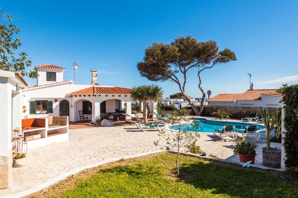 Nuriana 4 bedroom villa, Calan Blanes photo 3