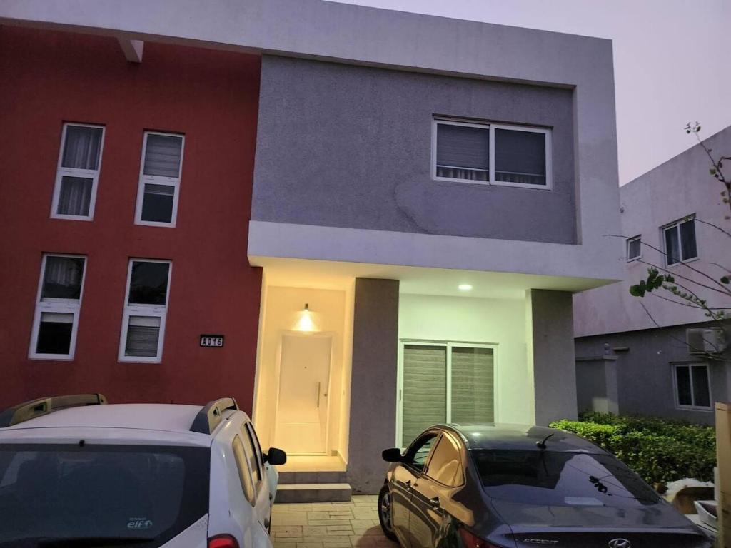 Spacious Luxury 3Bed Hse in Tema - Netflix Wi-fi
