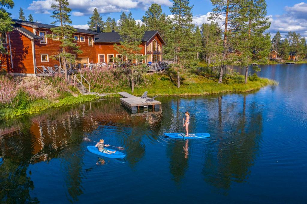 Pinetree Lodge photo 1