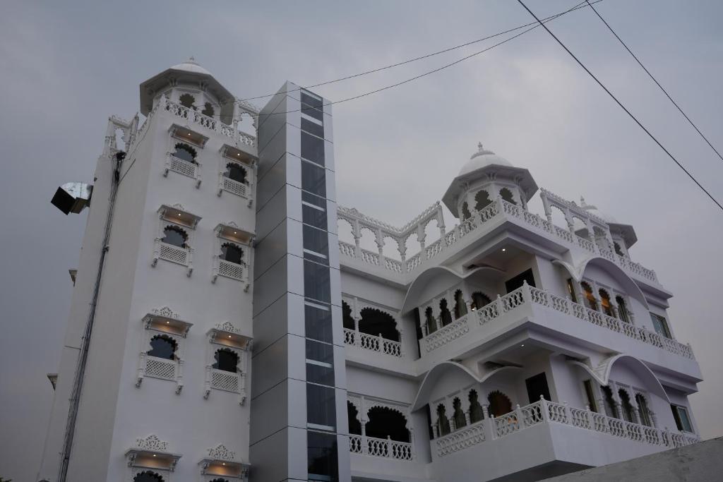 Hotel Arryaa Inn photo 1