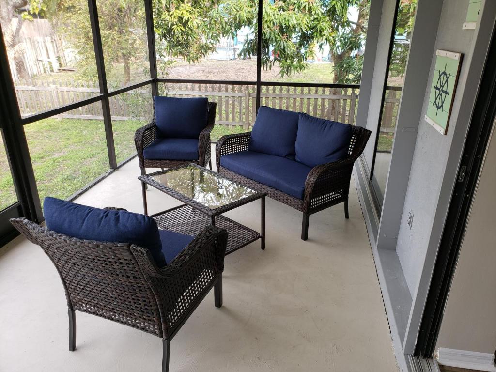 Shell near the Sea, 2-Br Pet Friendly Home photo 1