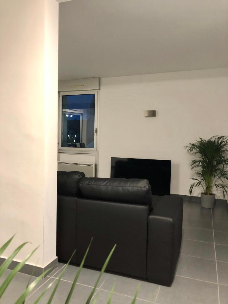 Appartement de 110m2 au centre de Cusset photo 4
