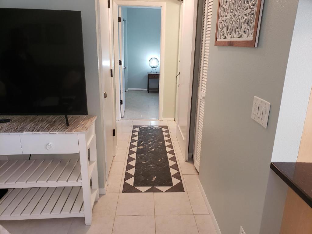 Venice Gardens, 2-Br Pet Friendly Home - Indra photo 3