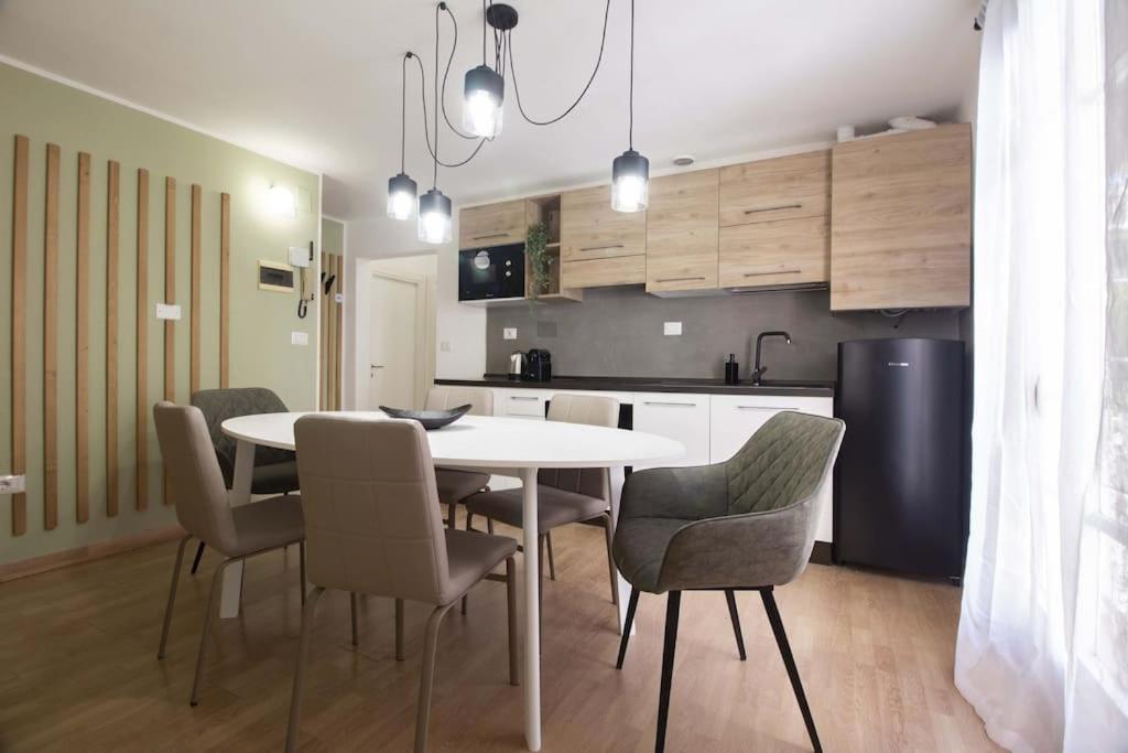 Elegant flat in the city centre with two suite photo 1
