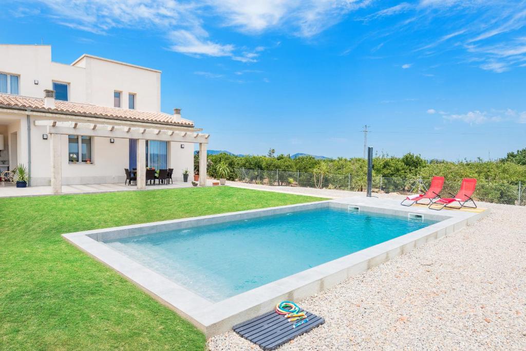 Villa Albaimar with swimming pool and garden photo 1