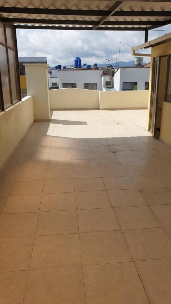 Casa Grande con parqueadero photo 2