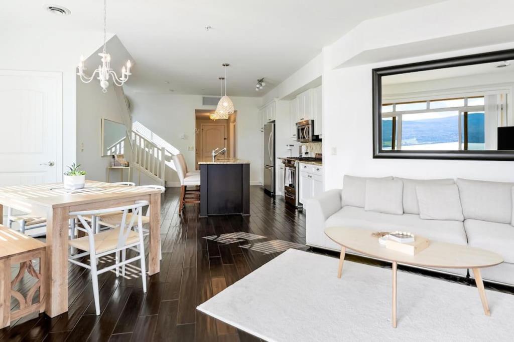 The Beach House at Barona Beach 4301 photo 1