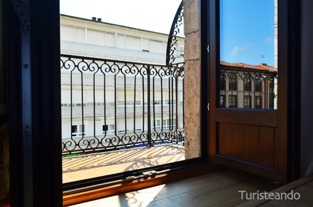 Apartamento Llerandi 2B - Totalmente reformado y con balcón al corazón de San Vicente de la Barquera photo 3