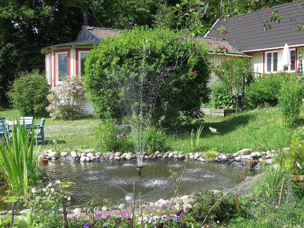 Three-Bedroom Holiday home in Skå photo 1