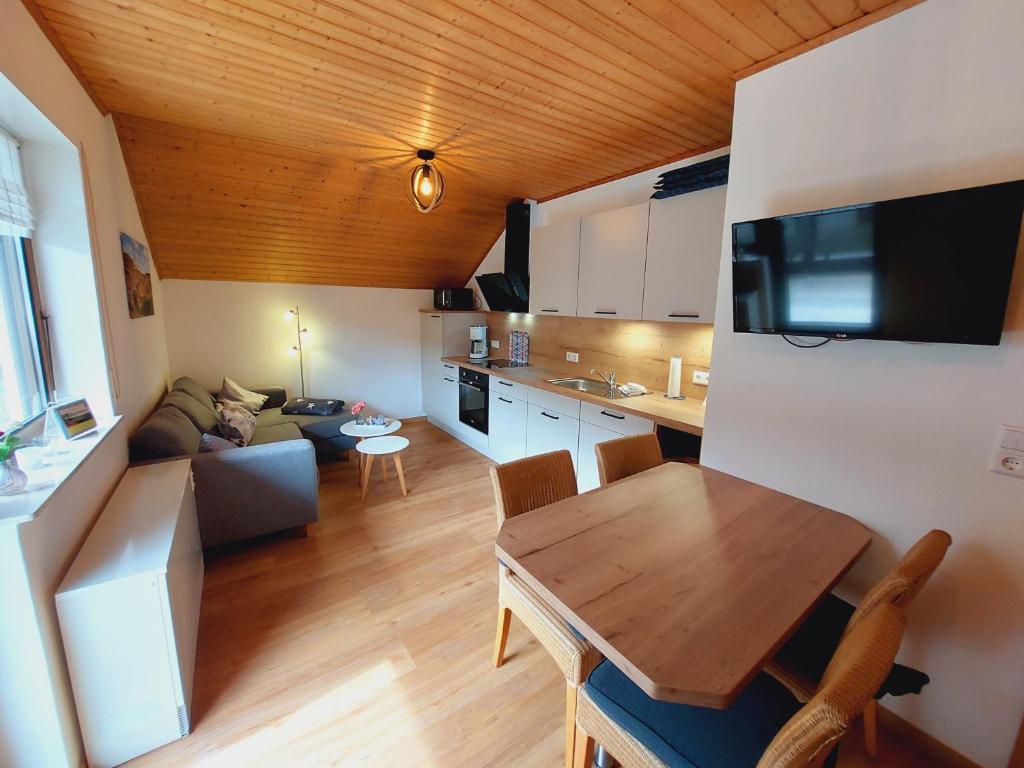 Ferienhaus "Anne" und Weingut Willi Fett photo 3