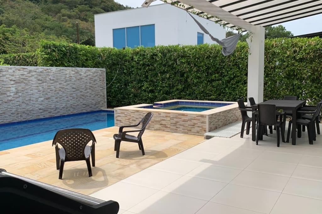 Condo Apulo - Hermosa casa - Jacuzzi y Piscina privados - WiFi photo 2