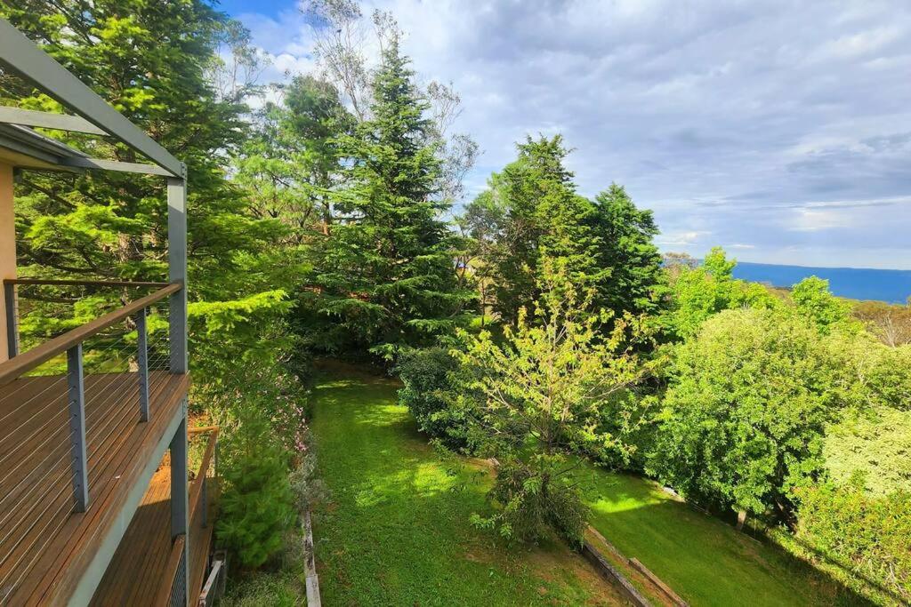 Narrow Neck Views - Peaceful 4 Bedroom Home with Stunning Views! photo 2