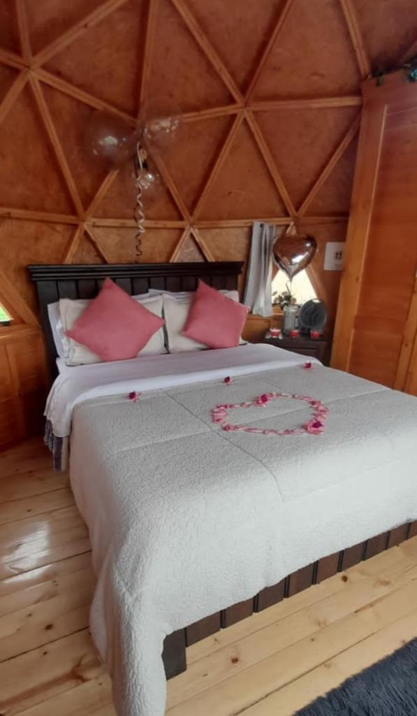 Glamping y Cabañas el Encanto- los novios photo 2