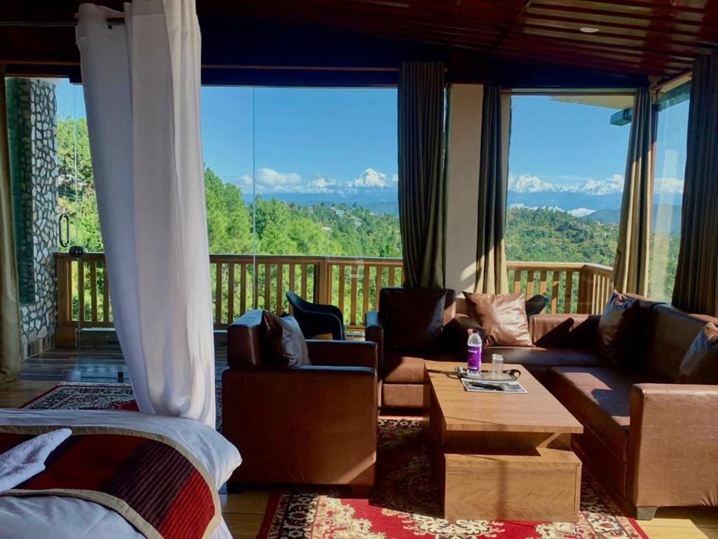 The Himalayan Heights Satya's kasardevi photo 4