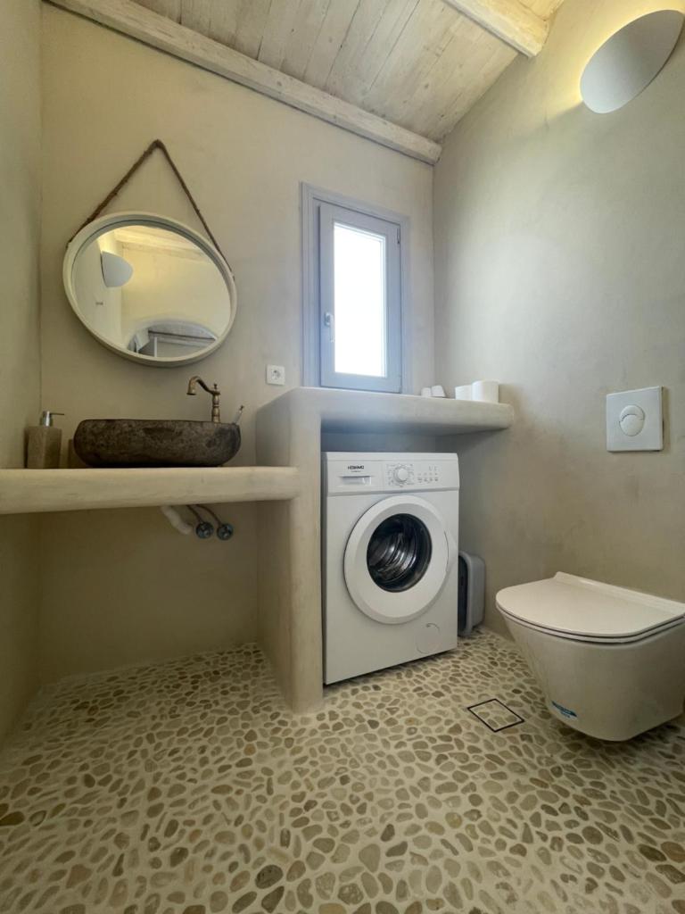 East Side Villa photo 3