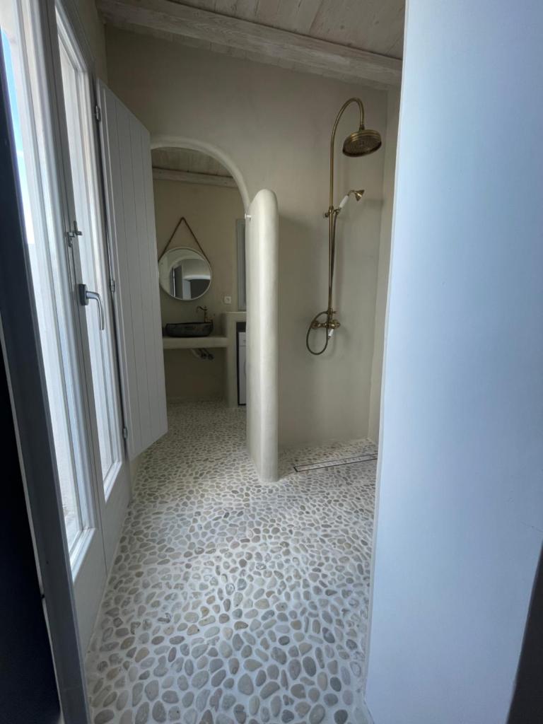 East Side Villa photo 2
