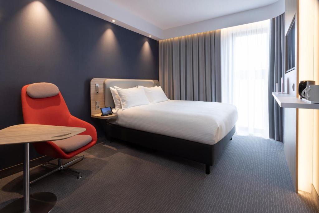 Holiday Inn Express & Suites - Deventer, an IHG Hotel photo 2