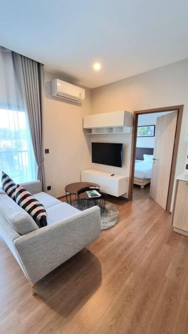 2 bed TITLE V photo 3