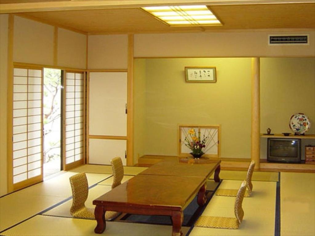 Rokugatsu-no-Mori Auberge photo 2