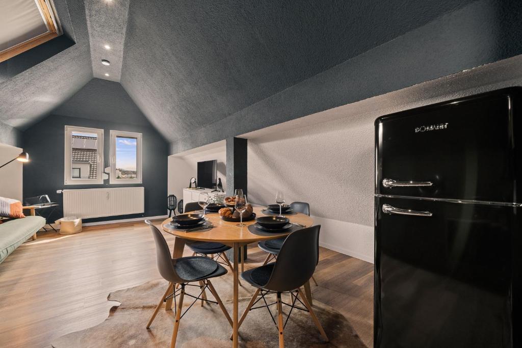 Loft im Herzen von Friedrichshafen - klimatisiert photo 1