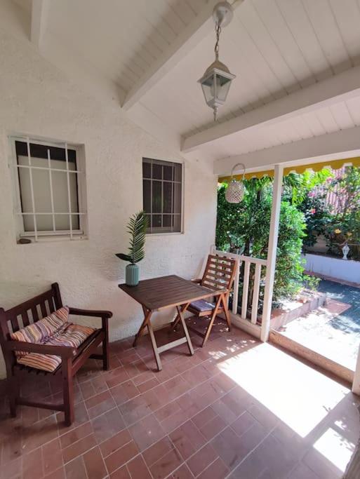 Joli appartement entier sur jardin avec salle d'eau et chambre indépendantes et cuisine équipée photo 2