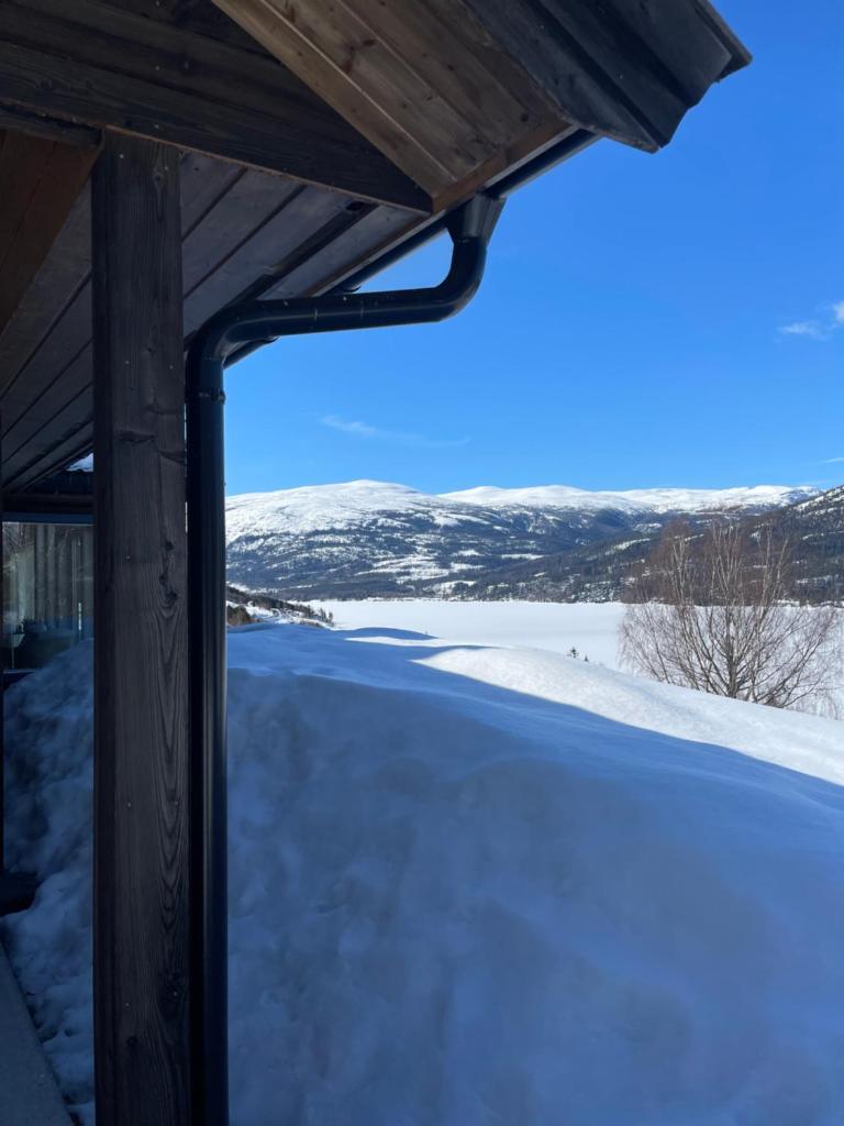 Dyrhaug - hytte med utsikt over Krøderen photo 1