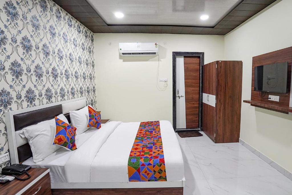FabHotel Rajdhani photo 4