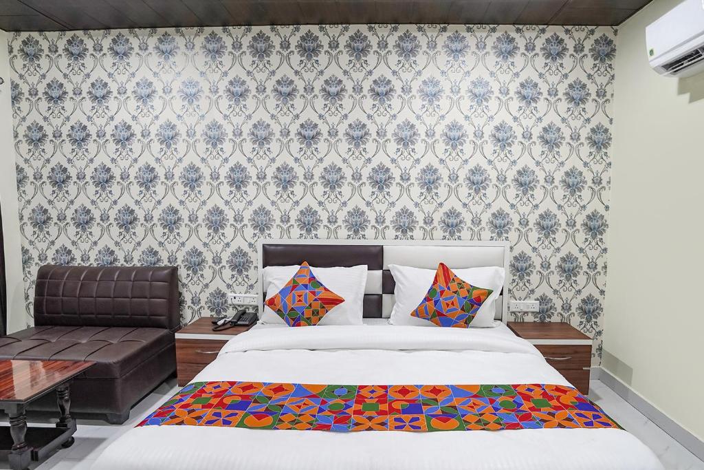 FabHotel Rajdhani photo 2