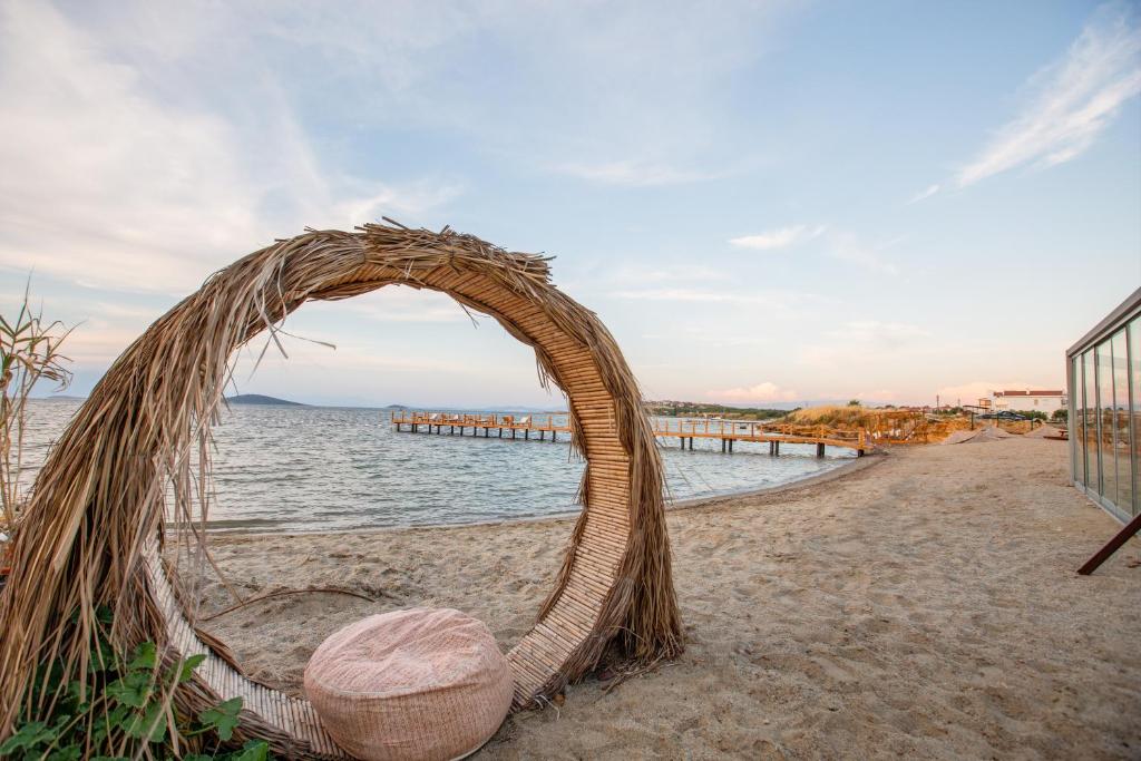 Anda Beach Bistro & Rooms photo 4