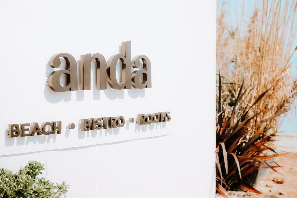 Anda Beach Bistro & Rooms photo 1